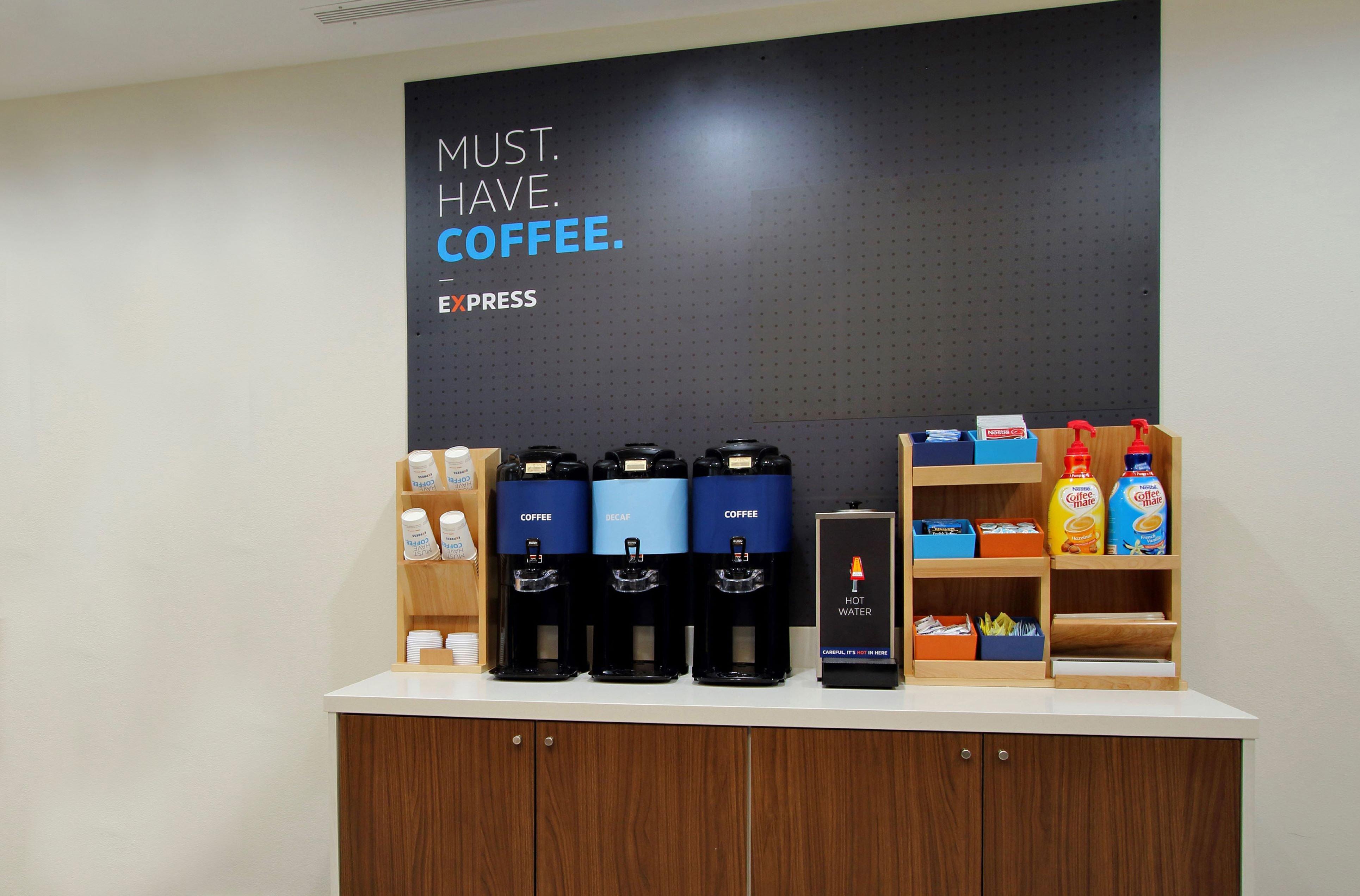 Holiday Inn Express & Suites - Phoenix North - Happy Valley By Ihg Екстериор снимка